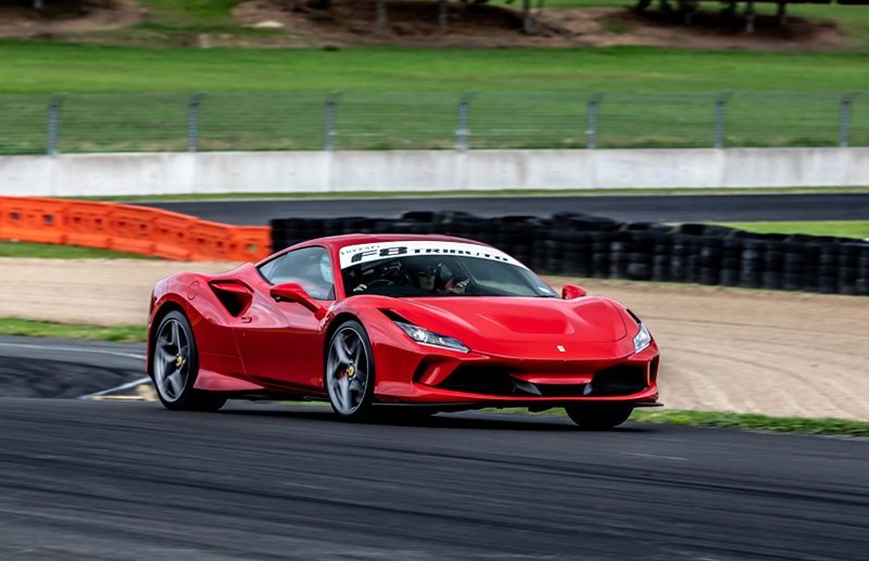 Ferrari F8 Tributo